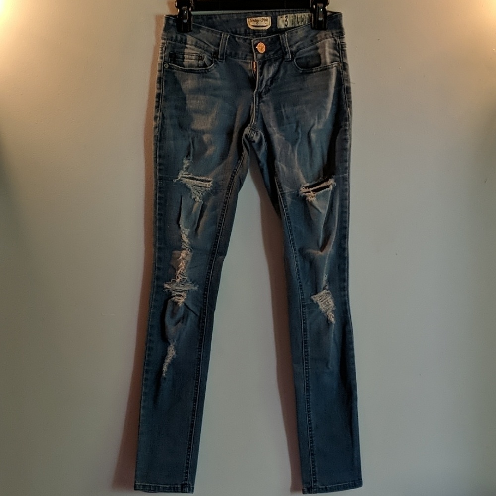Woman's skinny jeans